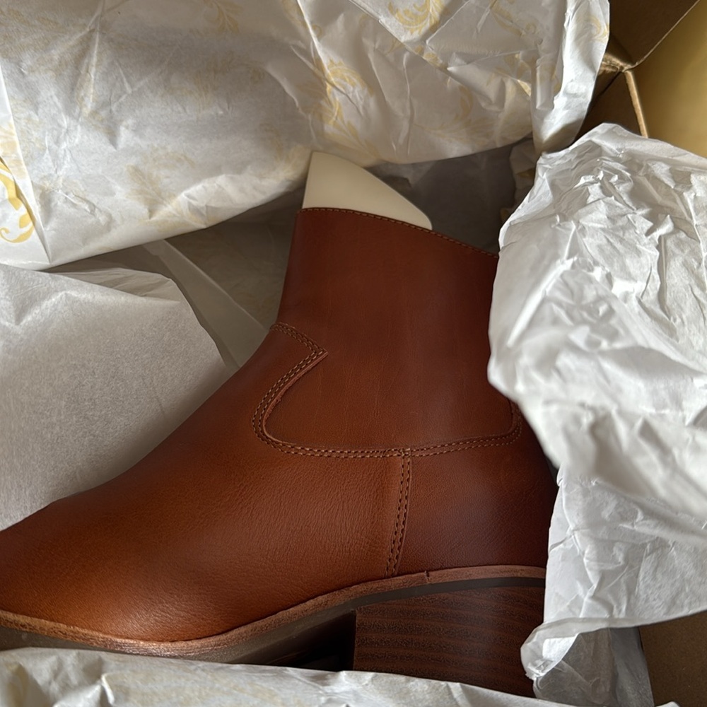 Brown Leather woman’s boots - Picture 5 of 7